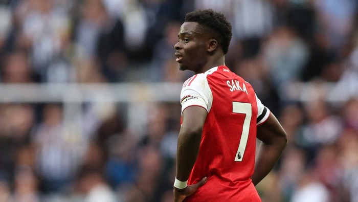 Soccer Football - Premier League - Newcastle United v Arsenal - St James Park, Newcastle, Britain - September 28, 2025 Arsenals Bukayo Saka reacts at half time REUTERS/Scott Heppell EDITORIAL USE ONLY. NO USE WITH UNAUTHORIZED AUDIO, VIDEO, DATA, FIXTURE LISTS, CLUB/LEAGUE LOGOS OR LIVE SERVICES. ONLINE IN-MATCH USE LIMITED TO 120 IMAGES, NO VIDEO EMULATION. NO USE IN BETTING, GAMES OR SINGLE CLUB/LEAGUE/PLAYER PUBLICATIONS. PLEASE CONTACT YOUR ACCOUNT REPRESENTATIVE FOR FURTHER DETAILS..