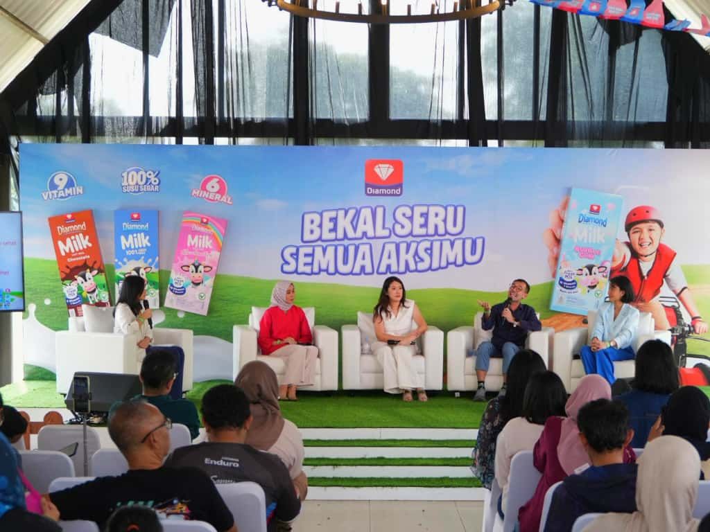 Diamond UHT Milk memperkenalkan kampanye terbarunya bertajuk “Bekal Seru Semua Aksimu” sebagai wujud komitmen mendukung anak-anak Indonesia, khususnya Generasi Alpha, agar dapat tumbuh dengan nutrisi lengkap, kesehatan fisik yang optimal, serta dukungan emosional yang seimbang.