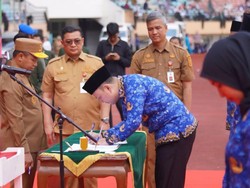 5.884 PPPK di Riau Resmi Dilantik, Ini Pesan Gubernur Abdul Wahid