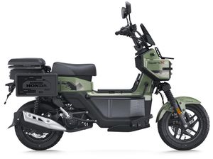 Potret Skuter Petualang Terbaru Honda yang Siap Diajak Kerja Keras Potret Skuter Petualang Terbaru Honda yang Siap Diajak Kerja Keras