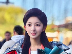 Dituduh Terlalu Cantik Pakai Makeup, Wanita Ini Buktikan Wajah Aslinya Dituduh Terlalu Cantik Pakai Makeup, Wanita Ini Buktikan Wajah Aslinya