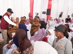 Jelang MPLS, Gus Ipul Dialog dengan Calon Siswa Sekolah Rakyat Indramayu