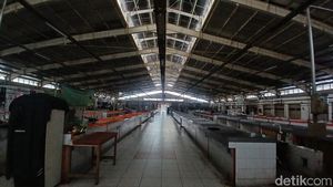 Potret Pasar Modern di Pamulang Tangsel, Banyak Kios-Los Kosong