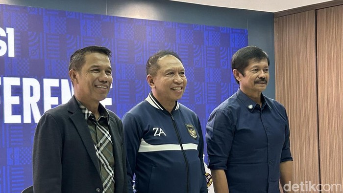Waketum PSSI Zainuddin Amali, Sekjen PSSI Yunus Nusi, Pelatih Timnas U-23 SEA Games 2025 Indra Sjafri