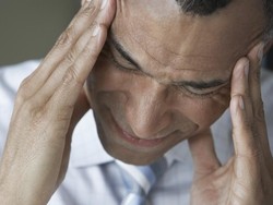 Cuaca Tak Menentu Bisa Bikin Sakit Kepala? Begini Tipsnya dari Medis