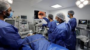 Inovasi Endoskopi Minim Invasif dari Mesir Bantu Atasi Akalasia Berat