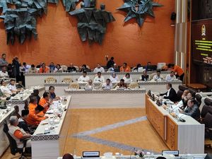 Ada soal Larangan Tahan Ijazah-Pesangon buat PKWT di RUU Ketenagakerjaan Ada soal Larangan Tahan Ijazah-Pesangon buat PKWT di RUU Ketenagakerjaan