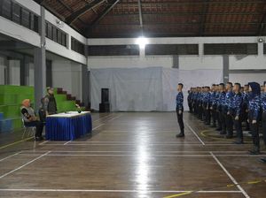 Drumband SMAN 3 Taruna Angkasa Jatim Tampil di Defile HUT TNI ke-80 Drumband SMAN 3 Taruna Angkasa Jatim Tampil di Defile HUT TNI ke-80