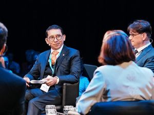 Fadli Zon Tegaskan Budaya Harus Jadi Hak Fundamental dan Pilar Ekonomi Fadli Zon Tegaskan Budaya Harus Jadi Hak Fundamental dan Pilar Ekonomi