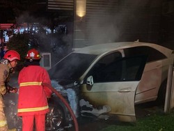 Mobil Terbakar di Kota Wisata Bogor, Diduga Dipicu Korsleting
