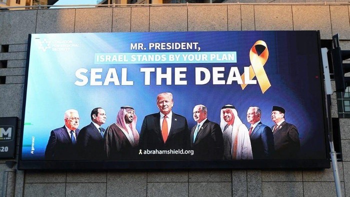 Prabowo Mejeng di Billboard Israel? Kok Bisa, Ternyata...