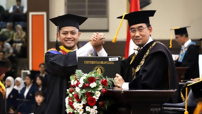 Kisah Inspiratif, Perjuangan Raih Doktor dengan IPK Sempurna di UB
