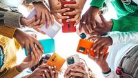 Ilustrasi Pengguna Smartphone