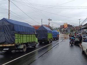 Banjir di Empat Kecamatan Bengkulu Surut, Warga Bersihkan Sisa Lumpur Banjir di Empat Kecamatan Bengkulu Surut, Warga Bersihkan Sisa Lumpur