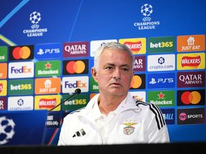 Mourinho Selamanya Dukung Chelsea, tapi Besok Nggak Dulu