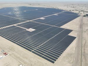 Ladang Panel Surya Raksasa Jadi Harapan Baru di Tengah Krisis Listrik Yaman