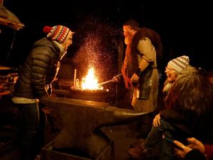 Lembah Boyne Jadi Destinasi Wisata Budaya Celtic Lewat Pandai Besi Tom King