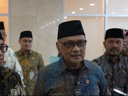 Kemenhaj Rapat dengan DPR, Minta Persetujuan Pembagian Kuota Sesuai dengan UU