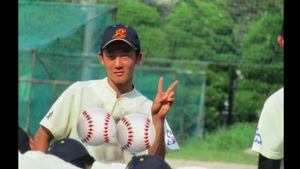 Transformasi Mantan Pemain Baseball Ini Viral, Penampilannya Bikin Kaget!