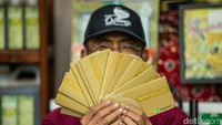 Potret Warga Tangerang Nabung Emas Dari Sampah