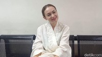 Rianti Cartwright Akui Rutinitas Jadi Ibu Lebih Melelahkan dari Syuting Sinetron