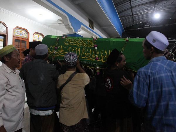 Santri Ponpes Al Khoziny Meninggal akibat Musala Ambruk di Sidoarjo