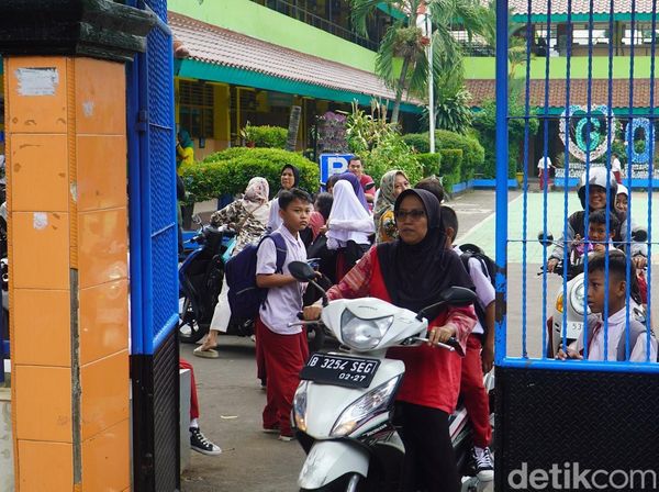 Suasana SDN 01 Gedong Pascakeracunan MBG