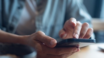 Tren Keuangan Digital Naik, Masyarakat Gemar Bagikan Momen Spesial Via Medsos