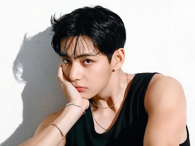 Potret V BTS Si Pria Tertampan di Planet Bumi 2025