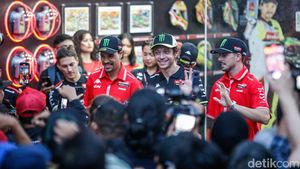Valentino Rossi Disambut Meriah Fans di Jakarta