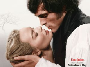 Sutradara Buka Suara soal Kontroversi Margot Robbie di Film Erotis Wuthering Heights