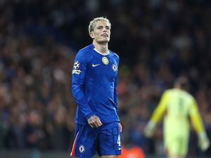 Garnacho Nggak Mau Ngomong yang Buruk-buruk soal MU