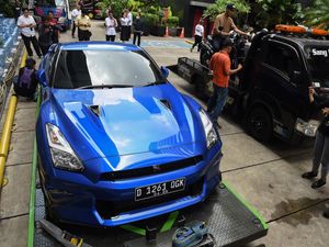 Tunggangan Mewah Kasus Noel Dipindah Agar Tetap Kinclong Bila Dilelang Tunggangan Mewah Kasus Noel Dipindah Agar Tetap Kinclong Bila Dilelang