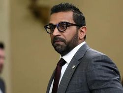 Serangan Siber Iran, Email Pribadi Bos FBI Dibobol Hacker