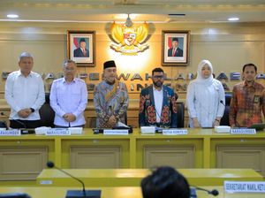 Direktur LPDP Puji Visi Waka DPD RI Gagas Dana Abadi Pendidikan Direktur LPDP Puji Visi Waka DPD RI Gagas Dana Abadi Pendidikan