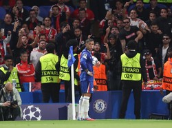 Enzo Fernandez Diserang Fans Benfica, Mourinho Pasang Badan Enzo Fernandez Diserang Fans Benfica, Mourinho Pasang Badan