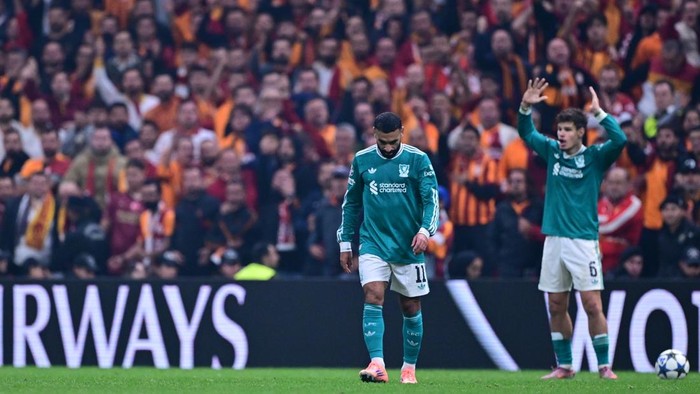 ISTANBUL, TURKIYE - SEPTEMBER 30: Mohamed Salah of Liverpool saddens during the UEFA Champions League week 2 match between Galatasaray and Liverpool at RAMS Park in Istanbul, Turkiye, on September 30, 2025. (Photo by Abdulhamid Hosbas/Anadolu via Getty Images)