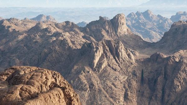 Menyusuri Gunung Sinai, Saksi Bisu Turunnya Wahyu Allah kepada Nabi Musa
