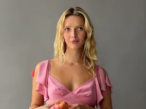 Putri Gwyneth Paltrow & Chris Martin Jadi Model Gap, Pesonanya Curi Perhatian Putri Gwyneth Paltrow & Chris Martin Jadi Model Gap, Pesonanya Curi Perhatian