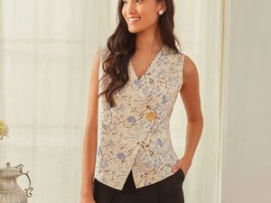Selamat Hari Batik, Ini 8 Rekomendasi Baju Batik Terbaru Wanita yang Modern Selamat Hari Batik, Ini 8 Rekomendasi Baju Batik Terbaru Wanita yang Modern