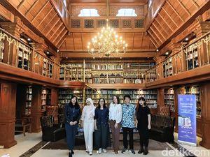 Spesial Banget! UWRF 2025 Bakal Luncurkan Buku Antologi Bilingual