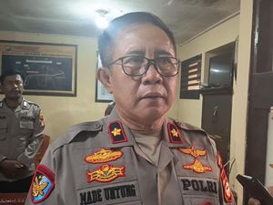 Pemotor Dibusur-Kena Dada Saat Lewat di Jalan Cakalang Makassar Pemotor Dibusur-Kena Dada Saat Lewat di Jalan Cakalang Makassar