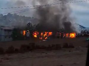 Otorita IKN Tegaskan Proyek Tetap Lanjut Meski Hunian Pekerja Kebakaran Otorita IKN Tegaskan Proyek Tetap Lanjut Meski Hunian Pekerja Kebakaran
