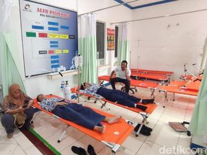 130 Murid di Kalsel Keracunan MBG, Sampel Makanan Dikirim ke Labfor Surabaya 130 Murid di Kalsel Keracunan MBG, Sampel Makanan Dikirim ke Labfor Surabaya