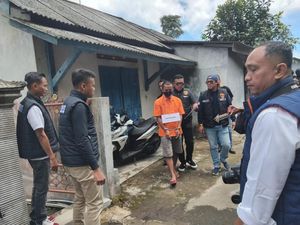 Reka Ulang 42 Adegan Rampok Bunuh Pensiunan Guru Karanganyar Reka Ulang 42 Adegan Rampok Bunuh Pensiunan Guru Karanganyar