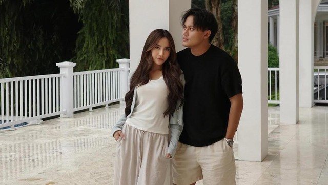 Gosip Terkini Selebriti Insertlive : Rizky Febian Ngaku Sempat Nangis Sebelum Lamar Mahalini, Alasannya Bikin Terharu