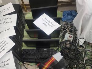 Taliban Blokir Internet, Rakyat Afghanistan Hadapi Masa Suram