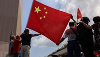 Warga Pro-Tiongkok Rayakan Hari Nasional ke-76 di Hong Kong