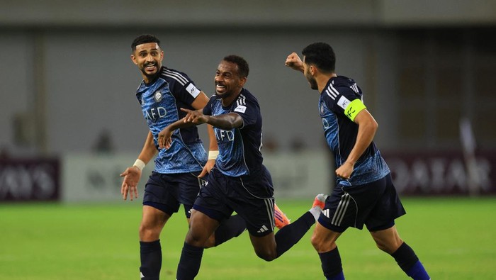 Soccer Football - AFC Champions League Two - Al Zawraa v Al Nassr - Zawra Stadium, Baghdad, Iraq - October 1, 2025 Al Nassrs Abdullah Al-Khaibari celebrates scoring their first goal REUTERS/Thaier Al-Sudani