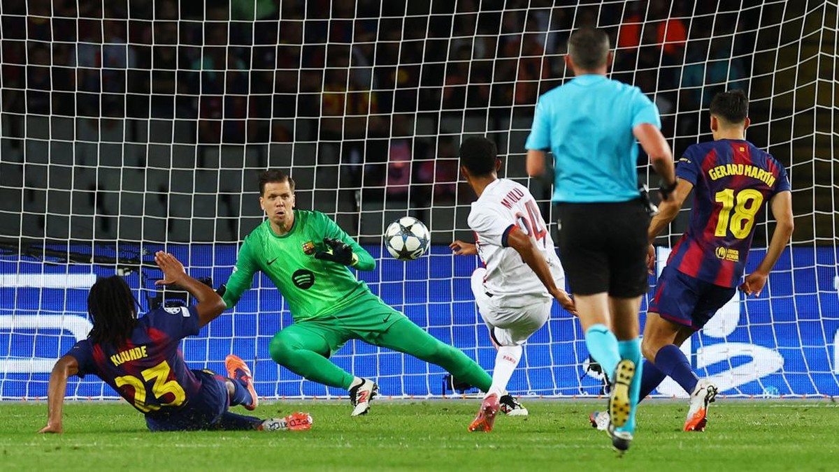 Barcelona kalah 1-2 dari Paris Saint-Germain di matchday 2 Liga Champions (Foto: REUTERS/Albert Gea)